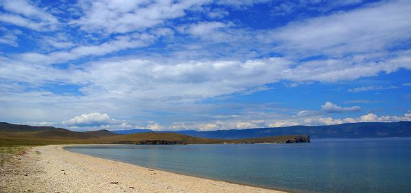 Ольхон. На берегу Байкала