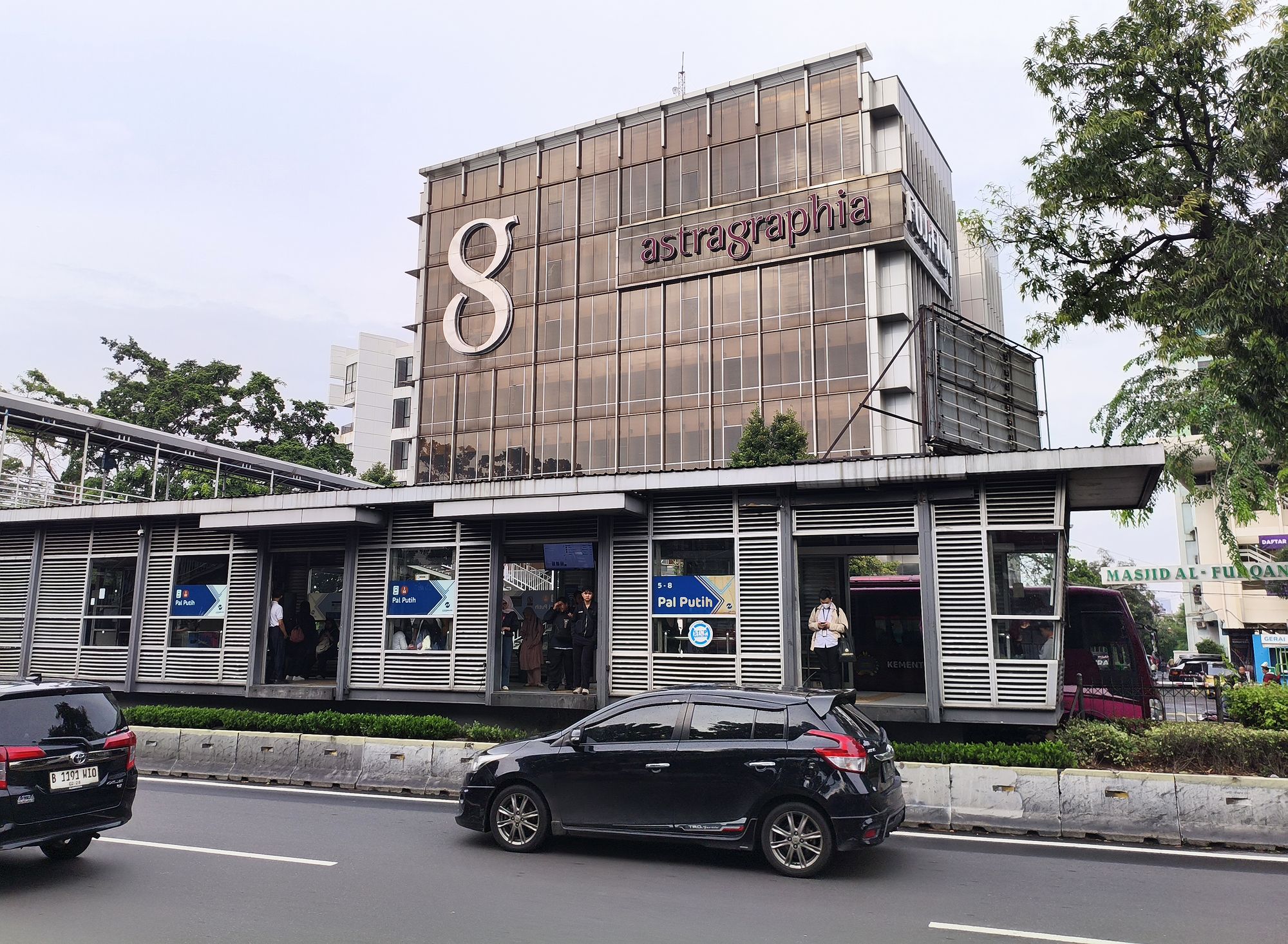 Индонезийская Astra Индонезийская Astra