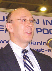 М. Твердынин (РОЦИТ): «Нужно раз-работать всеобъемлющий этический кодекс, который позволит регулировать Интернет и разрешать конфликты в досудебном порядке»