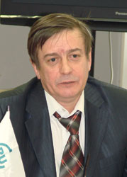 Олег ЧУТОВ: Нужно понимать, что пока государство, общественность и бизнес не договорятся о принципах и путях защиты детей в Интернете, ничего не будет!